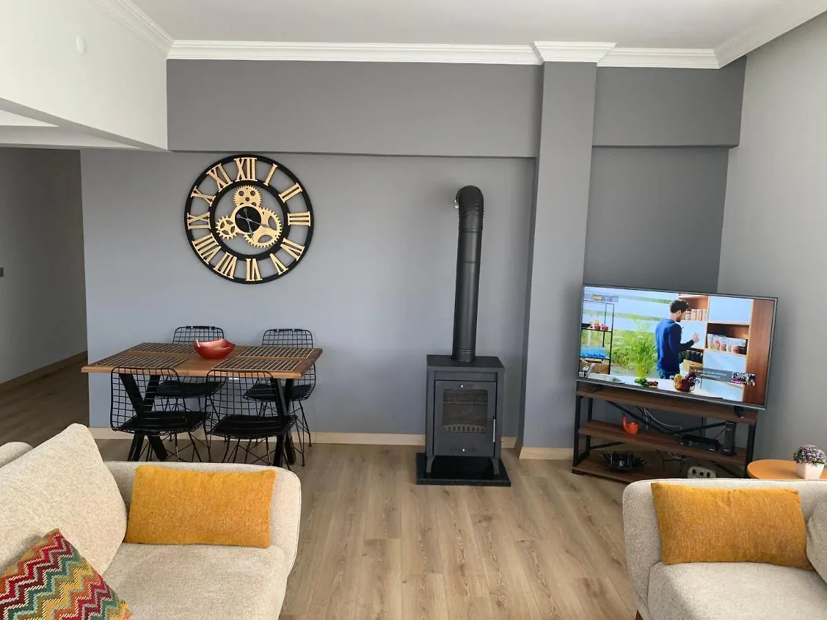 Cosy Flat In Old Town Antalyaアパートメント
