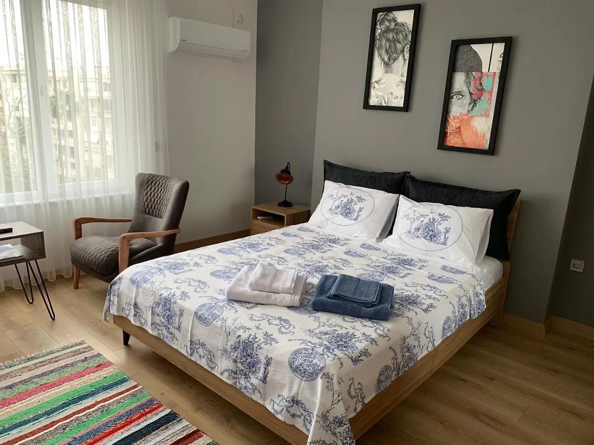 Cosy Flat In Old Town Antalya 아파트